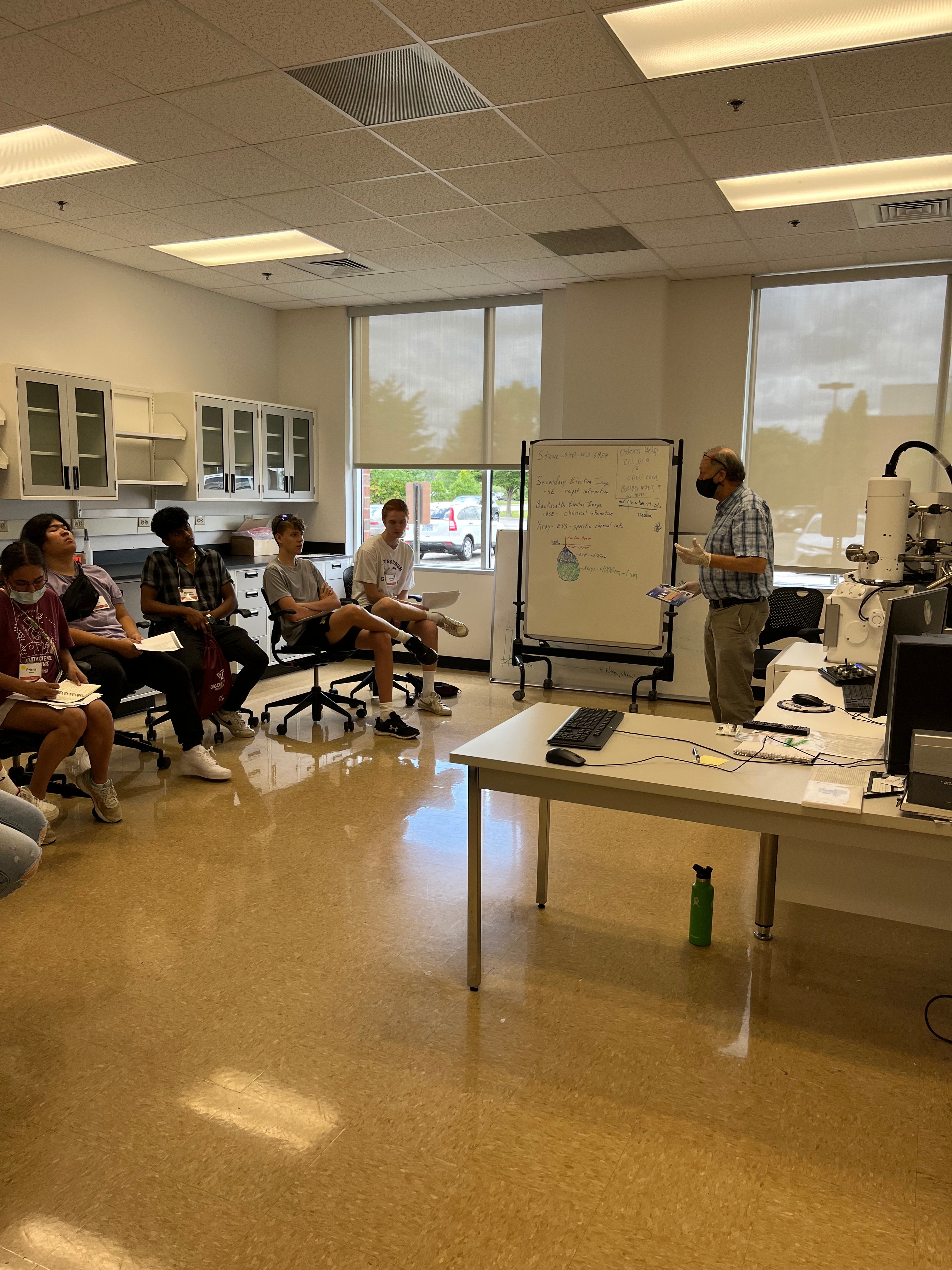 Students learn about the Scanning Electron Microscope (SEM)